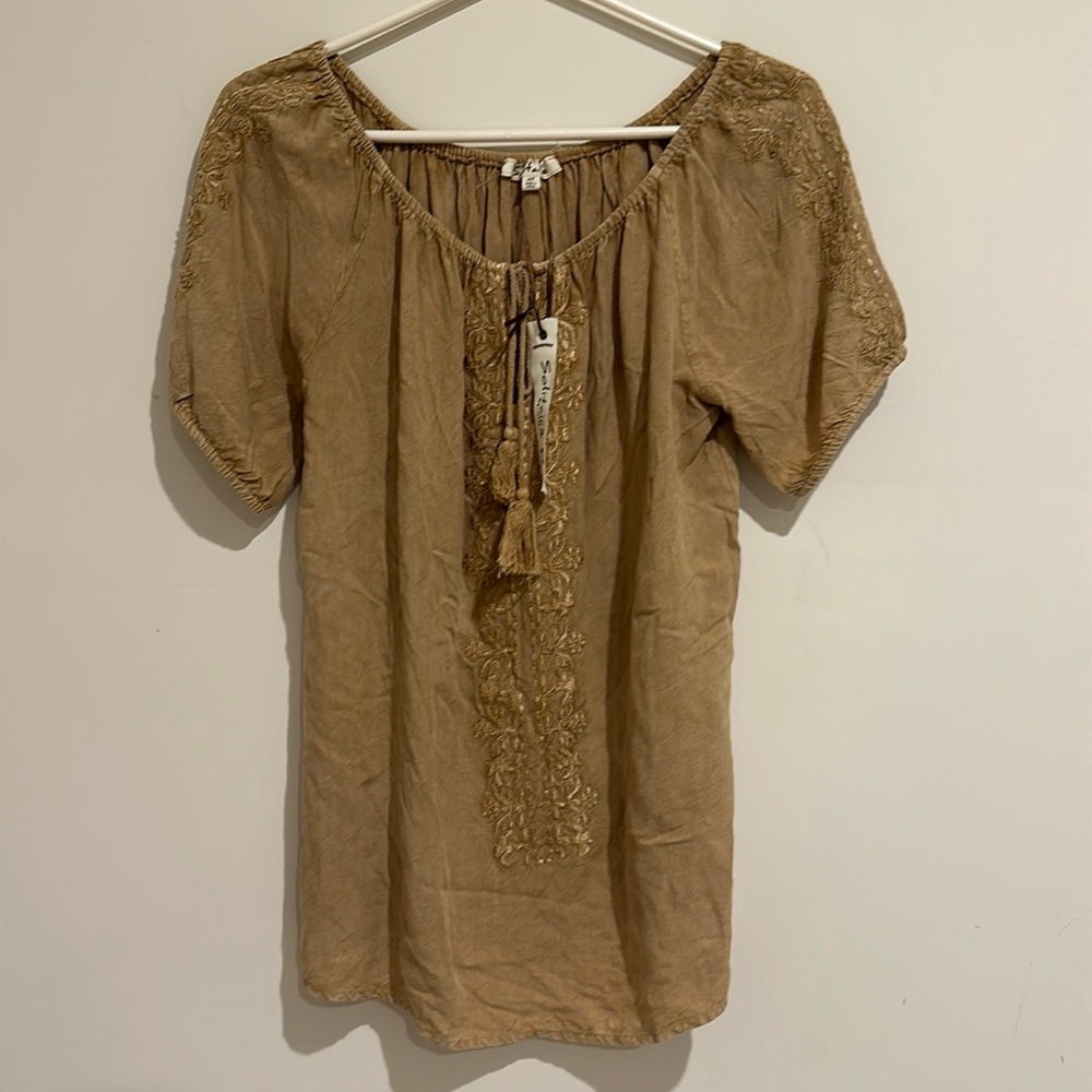 NWT solitaire woman’s shirt